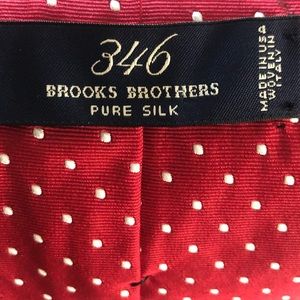 Brooks Brothers Accessories - 346 Brooks Brothers Pure Silk Red and White Tie Brooks Brothers Accessories - 346 Brooks Brothers Pure Silk Red and White Tie